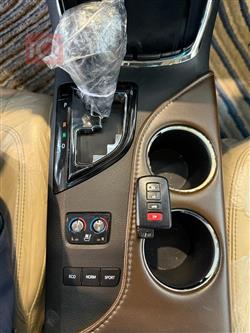 تويوتا أفالون